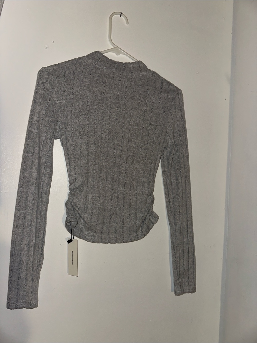 Commense Ribbed Long-Sleeve Top - Picture 6 of 6